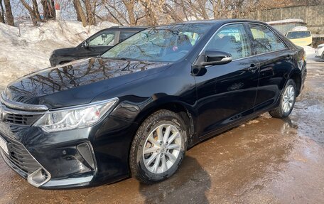 Toyota Camry, 2015 год, 1 870 000 рублей, 2 фотография