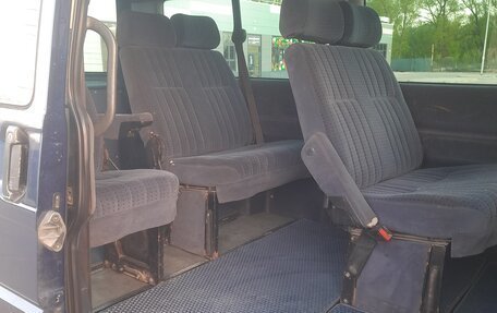 Volkswagen Caravelle T4, 2000 год, 1 500 000 рублей, 10 фотография