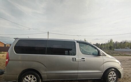 Hyundai Grand Starex Grand Starex I рестайлинг 2, 2016 год, 2 150 000 рублей, 3 фотография