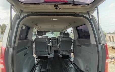 Hyundai Grand Starex Grand Starex I рестайлинг 2, 2016 год, 2 150 000 рублей, 16 фотография