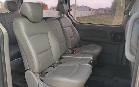 Hyundai Grand Starex Grand Starex I рестайлинг 2, 2016 год, 2 150 000 рублей, 21 фотография