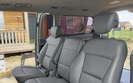 Hyundai Grand Starex Grand Starex I рестайлинг 2, 2016 год, 2 150 000 рублей, 22 фотография