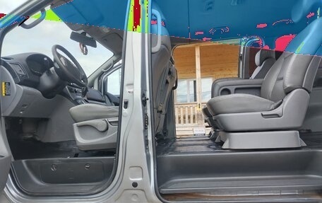 Hyundai Grand Starex Grand Starex I рестайлинг 2, 2016 год, 2 150 000 рублей, 14 фотография