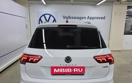 Volkswagen Tiguan II, 2022 год, 3 230 177 рублей, 3 фотография