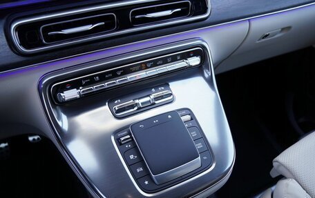 Mercedes-Benz V-Класс, 2026 год, 13 990 000 рублей, 26 фотография