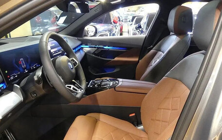 BMW 5 серия, 2026 год, 8 980 000 рублей, 4 фотография