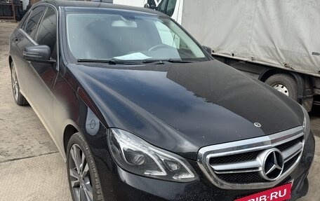 Mercedes-Benz E-Класс, 2013 год, 1 550 000 рублей, 1 фотография