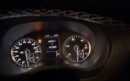 Mercedes-Benz Vito, 2016 год, 3 000 000 рублей, 13 фотография