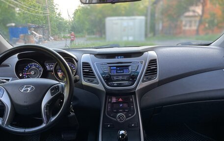 Hyundai Elantra V, 2013 год, 940 000 рублей, 7 фотография