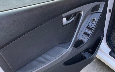 Hyundai Elantra V, 2013 год, 940 000 рублей, 12 фотография