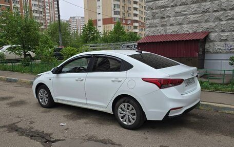 Hyundai Solaris II рестайлинг, 2019 год, 580 000 рублей, 3 фотография