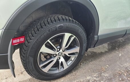Toyota RAV4, 2016 год, 2 130 000 рублей, 12 фотография