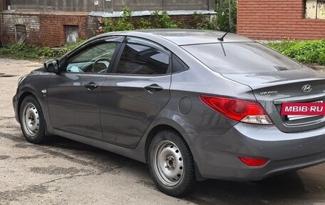 Hyundai Solaris II рестайлинг, 2013 год, 820 000 рублей, 7 фотография