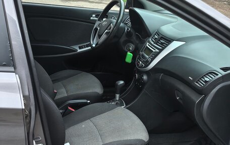 Hyundai Solaris II рестайлинг, 2013 год, 820 000 рублей, 14 фотография