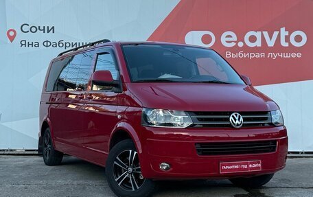 Volkswagen Caravelle T5, 2010 год, 1 980 000 рублей, 3 фотография