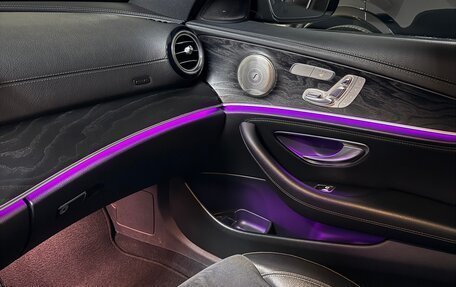Mercedes-Benz E-Класс, 2016 год, 3 600 000 рублей, 6 фотография