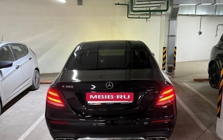 Mercedes-Benz E-Класс, 2016 год, 3 600 000 рублей, 2 фотография
