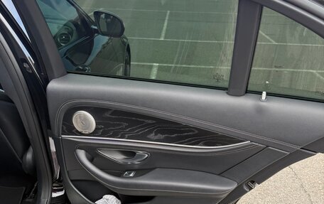 Mercedes-Benz E-Класс, 2016 год, 3 600 000 рублей, 25 фотография