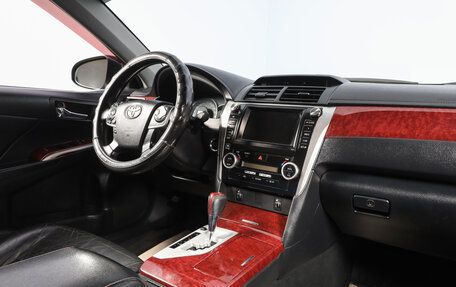 Toyota Camry, 2012 год, 1 899 000 рублей, 10 фотография