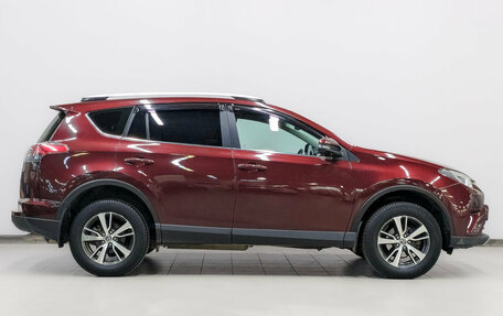 Toyota RAV4, 2018 год, 2 590 000 рублей, 4 фотография