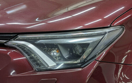 Toyota RAV4, 2018 год, 2 590 000 рублей, 11 фотография