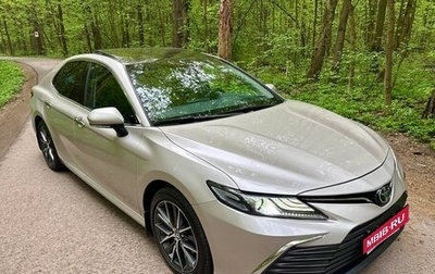 Toyota Camry, 2022 год, 3 450 000 рублей, 1 фотография