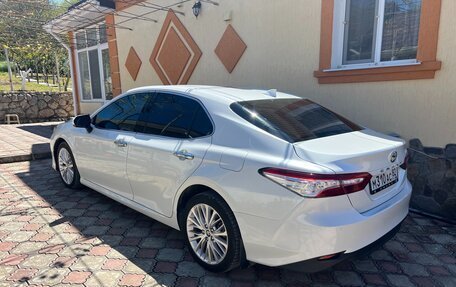 Toyota Camry, 2020 год, 3 350 000 рублей, 8 фотография