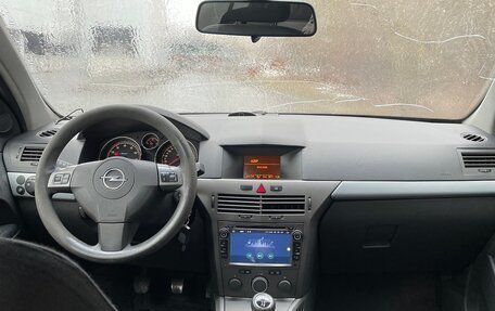 Opel Astra H, 2006 год, 215 000 рублей, 2 фотография