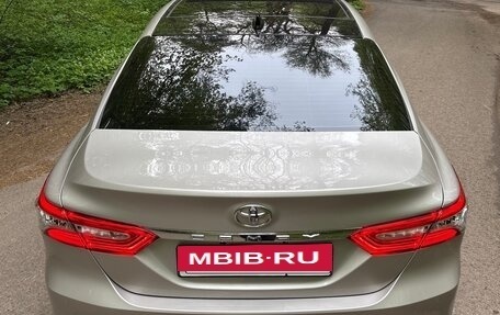 Toyota Camry, 2022 год, 3 450 000 рублей, 4 фотография