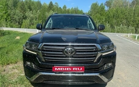 Toyota Land Cruiser 200, 2015 год, 5 000 000 рублей, 5 фотография