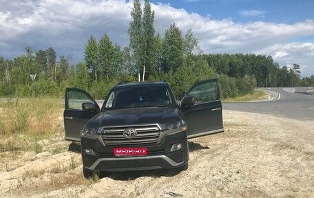 Toyota Land Cruiser 200, 2015 год, 5 000 000 рублей, 1 фотография