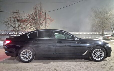 BMW 5 серия, 2019 год, 3 450 000 рублей, 15 фотография