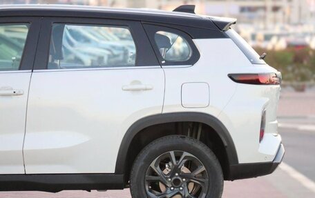 Toyota Urban Cruiser, 2025 год, 2 650 000 рублей, 5 фотография