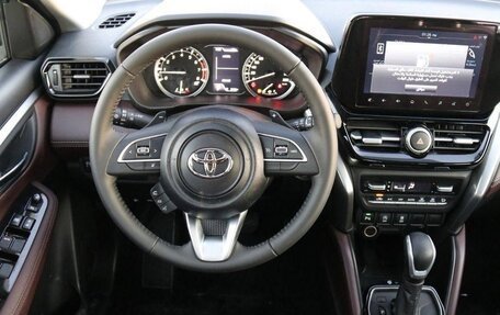 Toyota Urban Cruiser, 2025 год, 2 650 000 рублей, 7 фотография