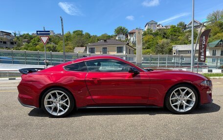 Ford Mustang VI рестайлинг, 2022 год, 4 500 000 рублей, 2 фотография