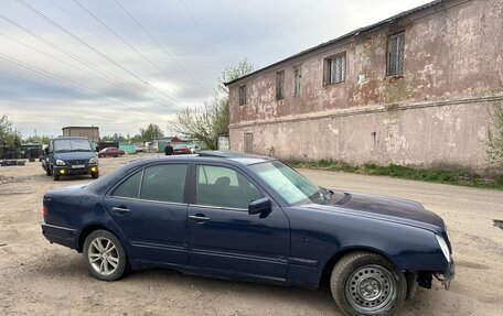 Mercedes-Benz E-Класс, 1997 год, 110 000 рублей, 5 фотография