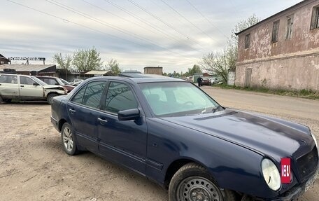Mercedes-Benz E-Класс, 1997 год, 110 000 рублей, 4 фотография