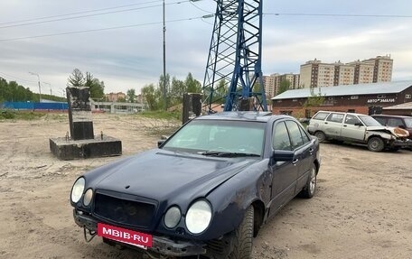 Mercedes-Benz E-Класс, 1997 год, 110 000 рублей, 3 фотография