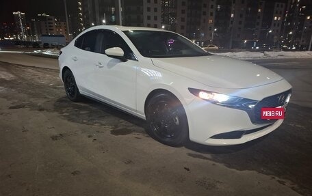 Mazda 3, 2022 год, 2 370 000 рублей, 19 фотография