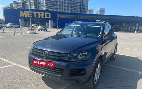 Volkswagen Touareg III, 2012 год, 1 860 000 рублей, 2 фотография