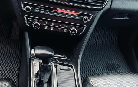 KIA Optima IV, 2019 год, 1 800 000 рублей, 11 фотография