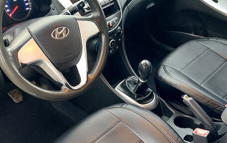 Hyundai Solaris II рестайлинг, 2012 год, 699 000 рублей, 5 фотография