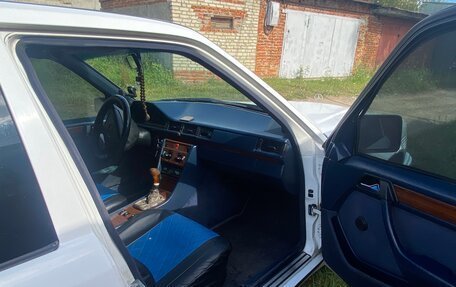 Mercedes-Benz W124, 1993 год, 470 000 рублей, 5 фотография