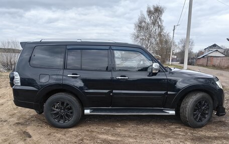Mitsubishi Pajero IV, 2009 год, 1 790 000 рублей, 3 фотография