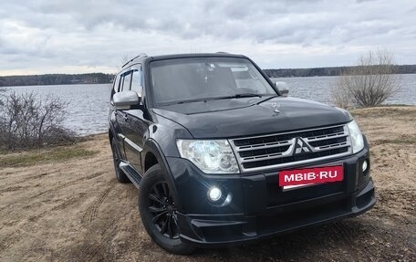 Mitsubishi Pajero IV, 2009 год, 1 790 000 рублей, 2 фотография