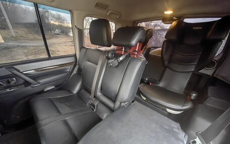 Mitsubishi Pajero IV, 2009 год, 1 790 000 рублей, 18 фотография