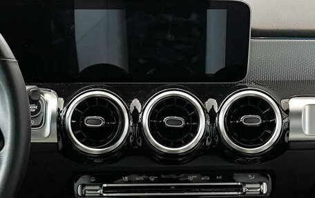 Mercedes-Benz GLB, 2020 год, 3 050 000 рублей, 19 фотография