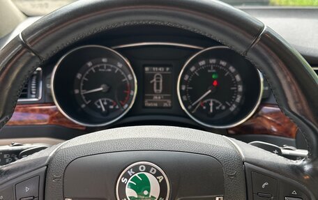 Skoda Superb III рестайлинг, 2012 год, 1 330 000 рублей, 16 фотография