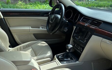Skoda Superb III рестайлинг, 2012 год, 1 330 000 рублей, 11 фотография