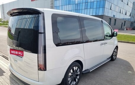 Hyundai Staria, 2024 год, 6 530 000 рублей, 4 фотография